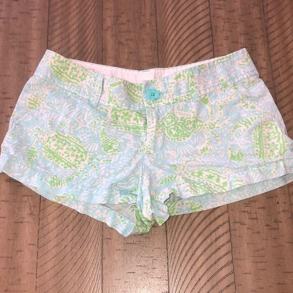 Lilly Pulitzer Walsh Shorts Hidden crab 🦀 and Shells 🐚 in Soft Blue & Green. - Picture 1 of 17